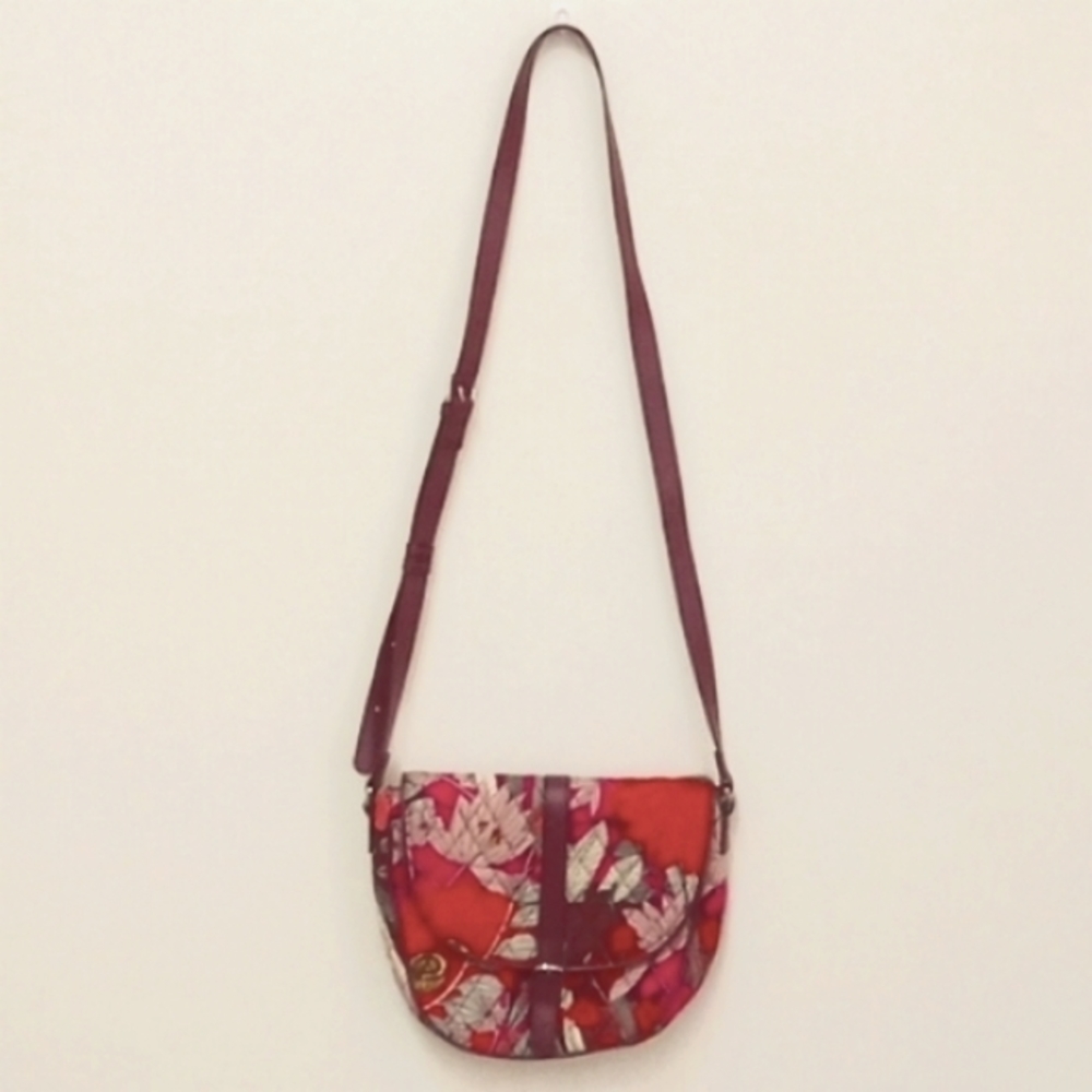 *Final Price* Vera Bradley Bohemian Blooms Saddle Style Crossbody Bag Like New